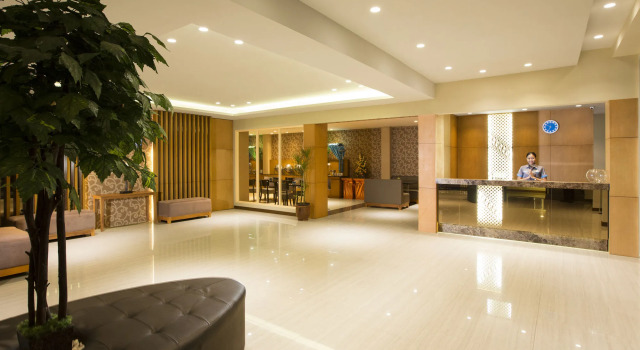 Lunara Home Living by Daphna Management, Book Hotel Hotels in Umbulharjo with Parking, Parking