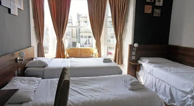 Трёхместный номер Standard Blossom Guest House