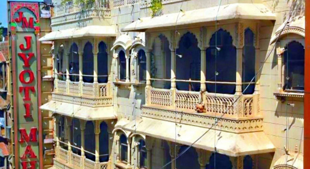 Jyoti Mahal A Royal Heritage Hotel - 5 Mins from New Delhi Railway station & 2Mins From Metro