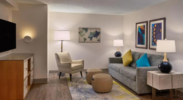Люкс Executive c 1 комнатой с видом на бассейн Sheraton Resort, Lake Buena Vista Orlando
