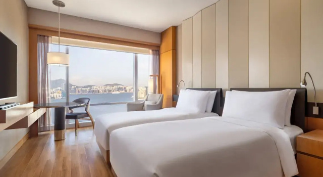 Executive Lounge Access Twin room with harbour view Renaissance Harbour View Hotel Hong Kong