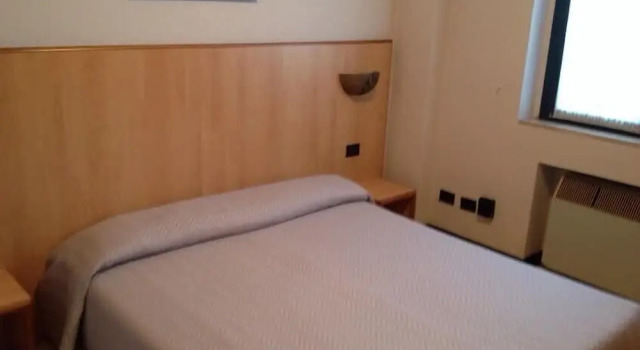 Hotel Gambero, Rezervați Hotel Orzinuovi 