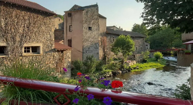 Коттедж с 3 комнатами Gîte la maison de Mika
