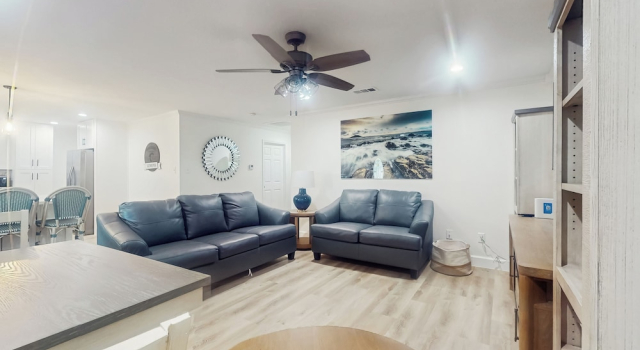 3BR Coastal Home w/ Coastal Design- Steps to Sand