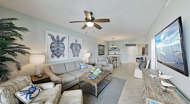 Stylish Bay-view Getaway W/ Pools, Hot Tub & Dock 3 Bedroom Condo, Boek Appartement Orange Beach 