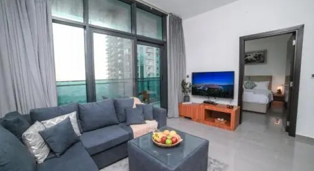 Luton Vacation Homes - Damac Maison Studio, Canal View