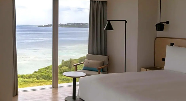 Двухместный люкс Deluxe с видом на океан Hilton Okinawa Sesoko Resort