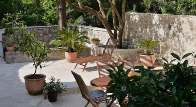 Villa By The Sea Near Dubrovnik, Забронировать Вилла Цавтат Cavtat Coast, рядом с Частный Пляж «Хотэл Кроатия Бич»