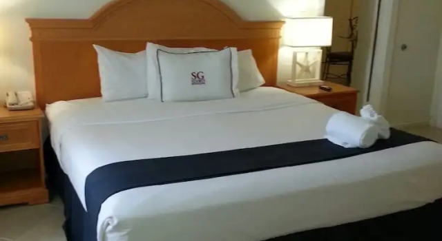 Коттедж Hollywood Beach Resort -two Bedrooms Sleeps 6