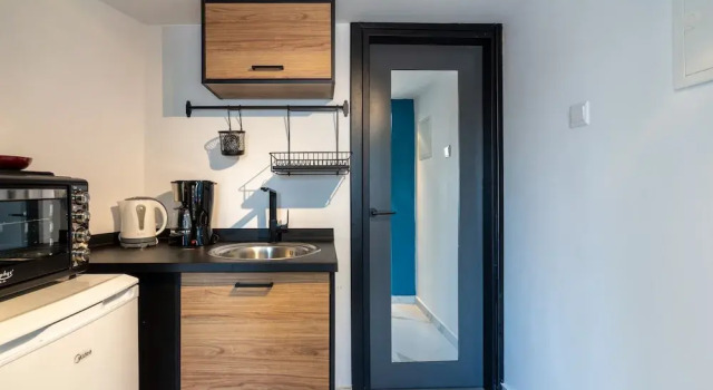 Номер Standard The Pop Art Residences & Studios in Larnaca