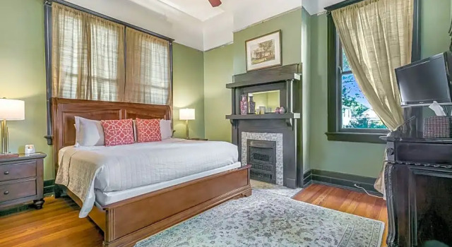 Двухместный люкс Canal Street Inn