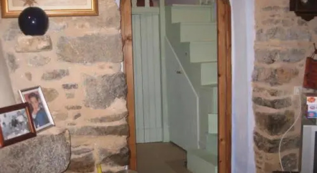 Traditional rooms-Hostel, Забронировать Отель Места Хиос