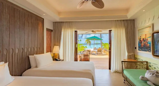 Номер с бассейном семейный Beach с 2 комнатами SAii Lagoon Maldives, Curio Collection By Hilton
