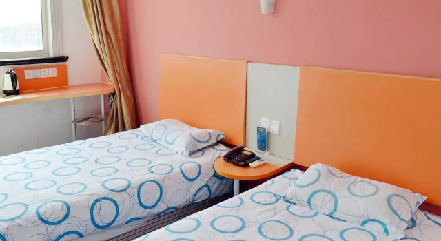 Motel 168