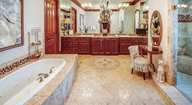 Коттедж Palazzo del Mar 11 Bedroom Holiday Home by Five Star Properties
