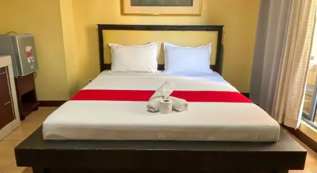 Номер Deluxe Poblacion Suites by SMS Hospitality