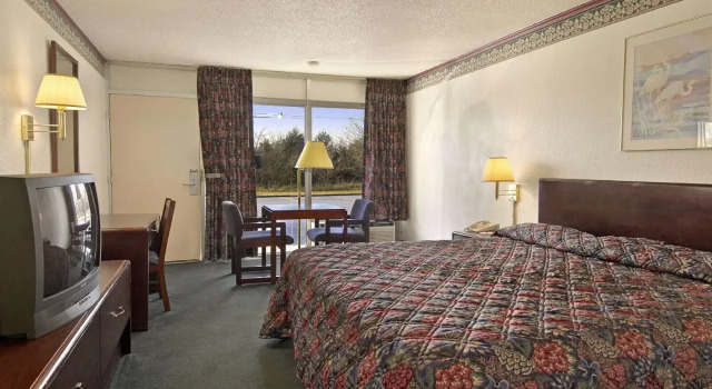 Budget Host Inn, Prenota Hotel Lebanon Missouri