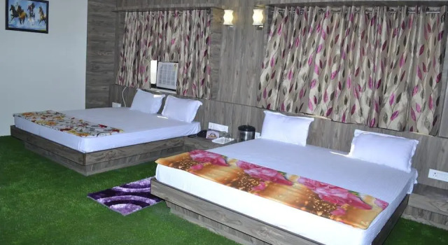 Shiv Villas Hotel, Забронировать Отель Отели штата Раджастхана с парковкой, Парковка
