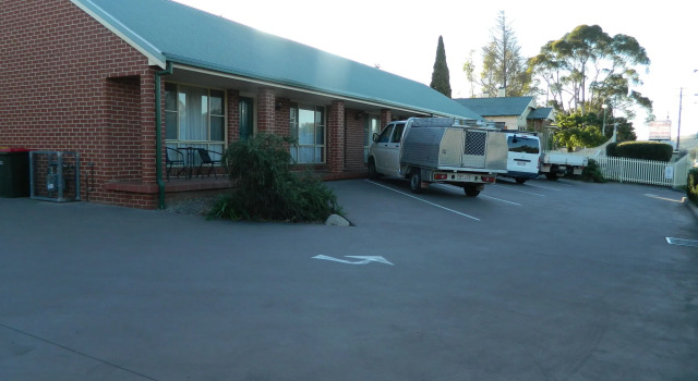 Roseville Motel & Apartments