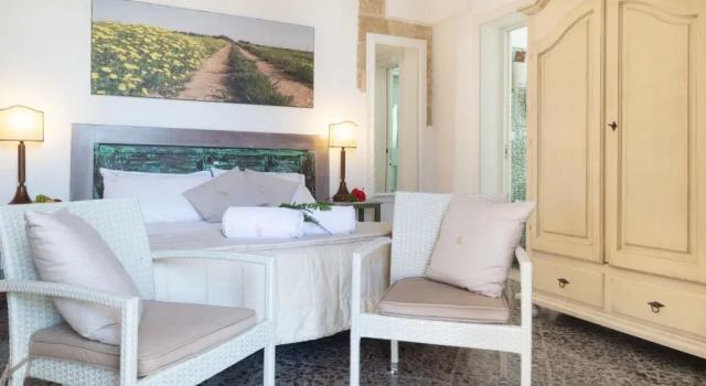 B&B Aurora Salentina, Забронировать Отель «постель и завтрак» Отели Морчано-ди-Леука с парковкой, Парковка