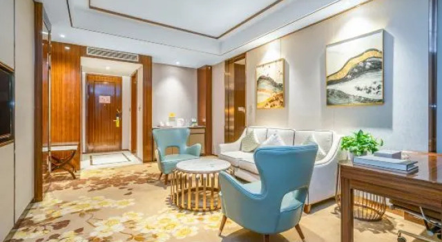 Люкс Executive Qing Shan International Hotel