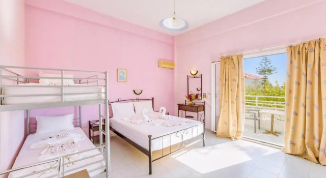 Семейная студия Evelin hotel