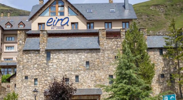 Eira Ski Lodge