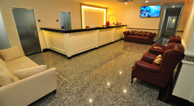 1 Million Hotel