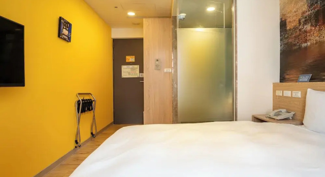 Двухместный номер Superior с балконом CHECK inn Express Taichung Yizhong