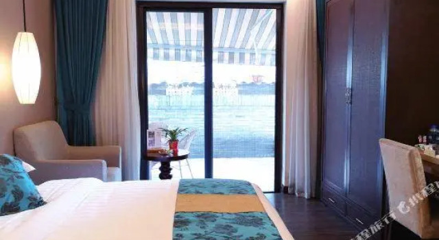 Трёхместный семейный люкс Demen Renli Boutique Inn (Dayi Anren Old Town)