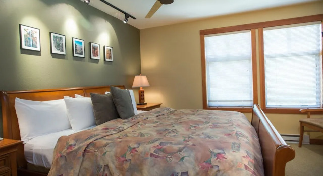 1214 - Two Bedroom Standard Eagle Springs West 2 Condo by RedAwning, Varaa Huoneisto Solitude 