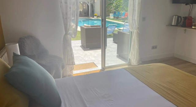 Habitación cama de matrimonio con baño privado, Забронировать Отель Сан-Висенте-дель-Распеч Коста-Бланка, рядом с Парк Л'Орт-де-Торрент