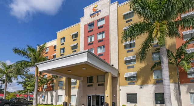 Comfort Suites Fort Lauderdale Airport South & Cruise Port, Забронировать Отель Дания-Бич Broward County