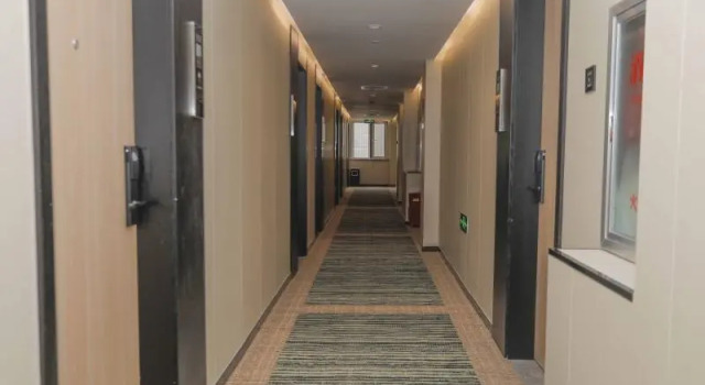 Green Tree Inn Express Tangshan Kaiping District Government, Book Hotel Tangshan Hebei
