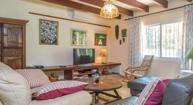 CAN CAPULLA 6 - Chalet for 6 people in Ses Covetes (CAMPOS)., Book Chalet Sommerhuse i Ses Covetes, Hytte