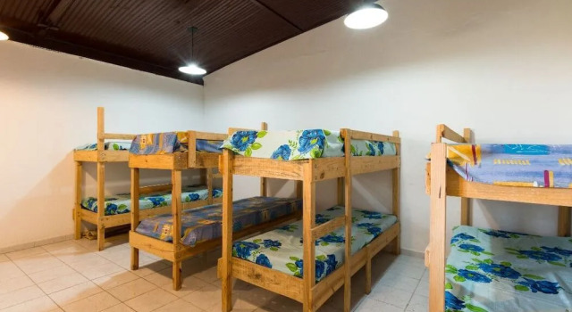 Man Cave Hospedaria