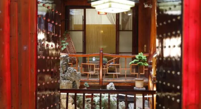 Qingcheng Xiaoyuan (Fenghuang Ancient Town Branch, Lansheng Metro Station), Rezerwuj Hotel Xiangxi Hunan
