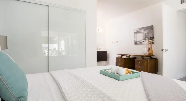 Jet Set Modern