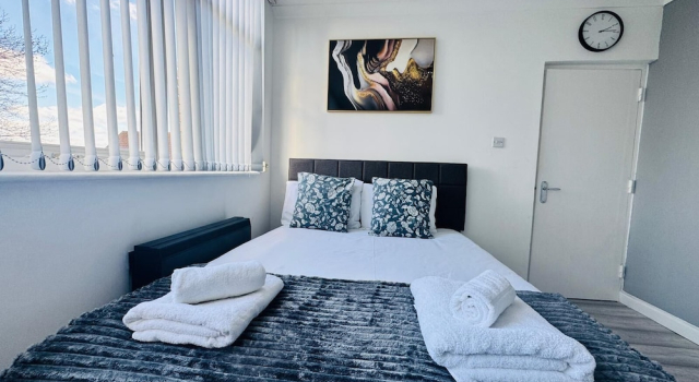 Home Studio  Free Parking Prime Location, Забронировать Отель Отели Бакингемшир с парковкой, Парковка