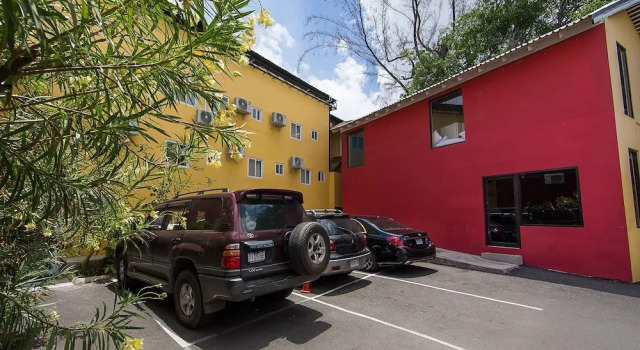 Pulse Rooms at Trafalgar, Rezerwuj Hotel Hotele 3-gwiazdkowe w Kingston, 3*