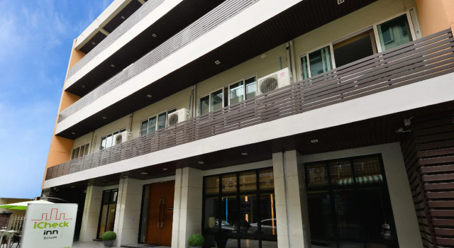 iCheck inn Gems Center Silom
