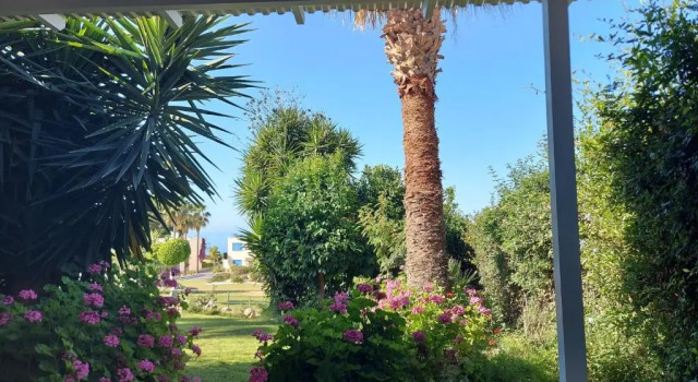 Апартаменты CORAL BAY suite Cyprus