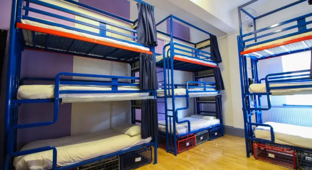 Кровать в общем номере (женский номер) London Backpackers Youth Hostel 18 - 35 Years Old Only