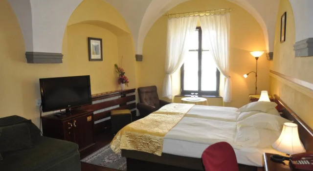 GARNI - Barbakan Hotel