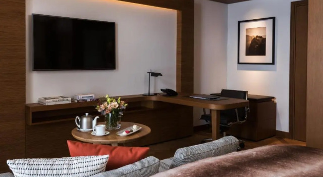 Номер Deluxe с балконом Bürgenstock Hotels & Resort – Palace Hotel