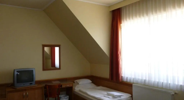 Hotel Paprika, Забронировать Отель Хедьешхалом Szigetkoz
