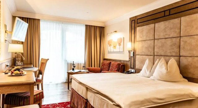 Трёхместный номер Standard с видом на улицу Hotel Hubertushof