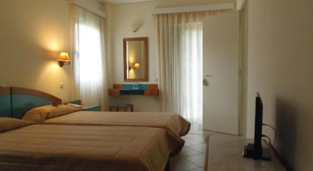 Двухместный номер Economy Atlantica Yakinthos