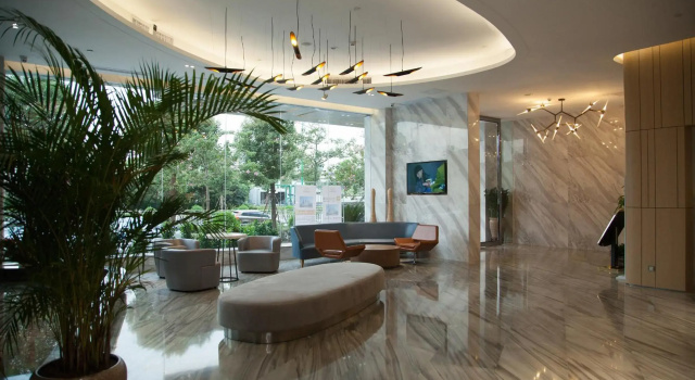 Qian HAI Holiday Hotel