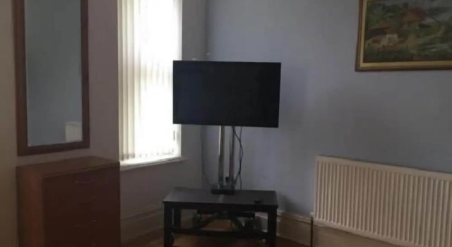 3 Luxury En-suite Bedrooms, Varaa Matkakoti Cardiff Cardiff